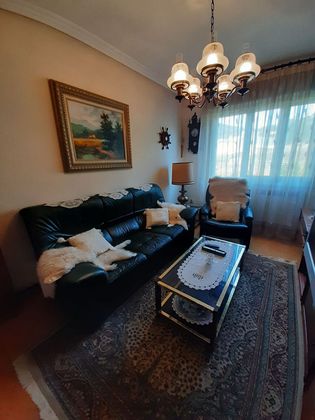 Foto 2 de Pis en venda a Bergara de 3 habitacions amb balcó i calefacció