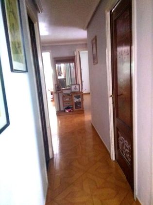 Foto 2 de Piso en venta en Bergara de 3 habitaciones con balcón y calefacción