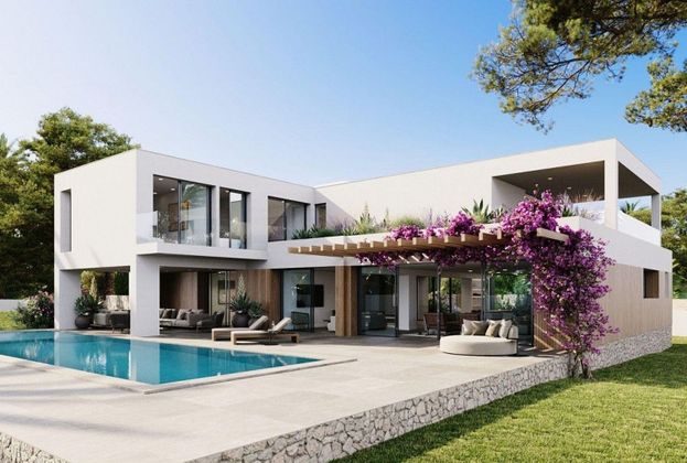 Foto 1 de Chalet en venta en Sol de Mallorca de 5 habitaciones con terraza y piscina