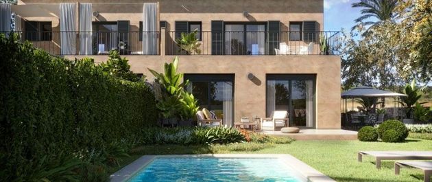 Foto 2 de Venta de casa adosada en Calvià de 3 habitaciones con terraza y piscina