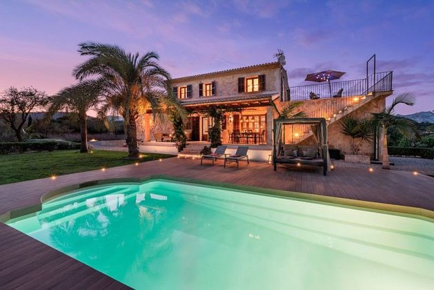 Foto 1 de Casa rural en venda a Selva de 4 habitacions amb terrassa i piscina