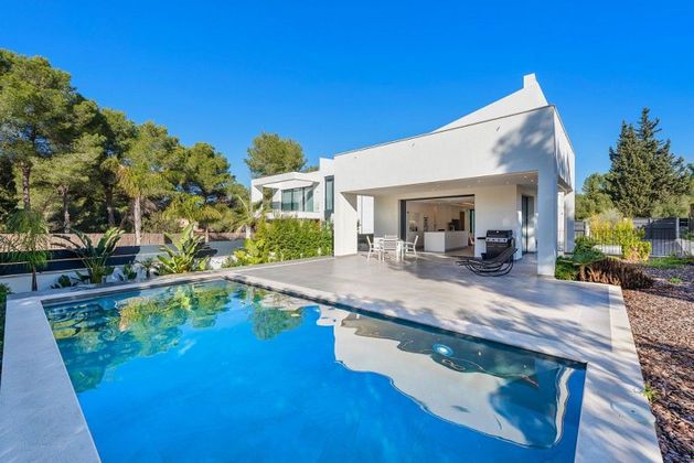 Foto 1 de Chalet en venta en Barcarés - Manresa - Bonaire de 4 habitaciones con terraza y piscina