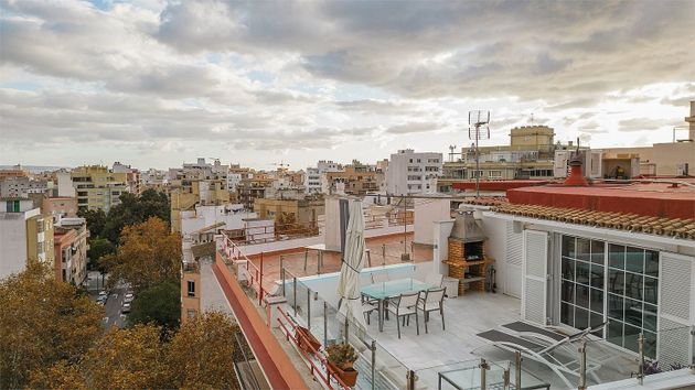 Foto 1 de Àtic en venda a calle Isidoro Antillon de 5 habitacions amb terrassa i aire acondicionat