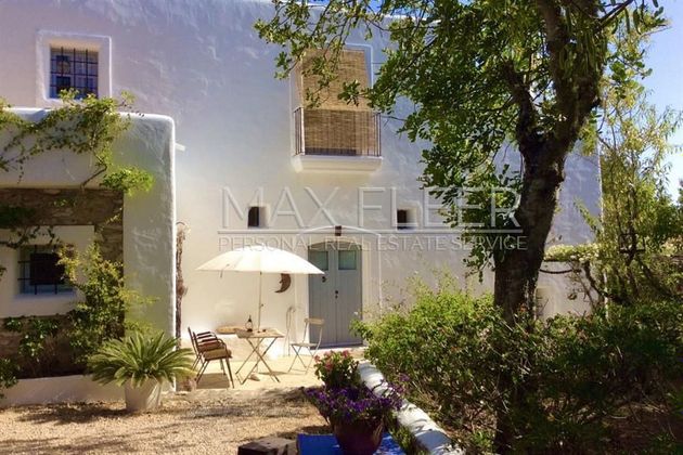 Foto 2 de Xalet en venda a calle Lugar Port de Sant Miquel de 4 habitacions amb terrassa i piscina