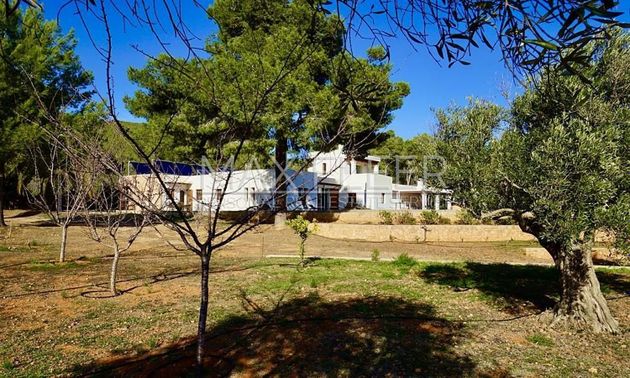 Foto 2 de Casa rural en venda a paseo Diseminado San Carlos de 5 habitacions amb piscina i garatge