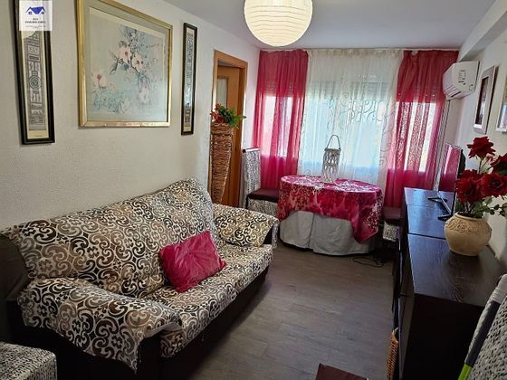 Foto 1 de Pis en lloguer a Las Huertas - San Pablo de 3 habitacions amb mobles i aire acondicionat