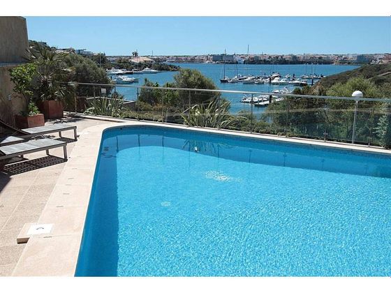 Foto 1 de Chalet en venta en Cala Llonga-Sa Mesquida de 5 habitaciones con terraza y piscina