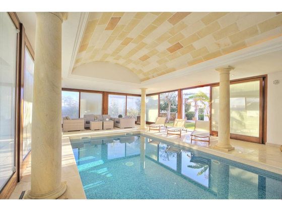 Foto 1 de Xalet en venda a Cala Blanca de 4 habitacions amb terrassa i piscina