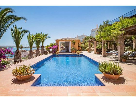 Foto 2 de Chalet en venta en Cala Llonga-Sa Mesquida de 4 habitaciones con terraza y piscina