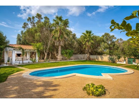 Foto 2 de Casa rural en venda a Sant Lluís de 5 habitacions amb terrassa i piscina