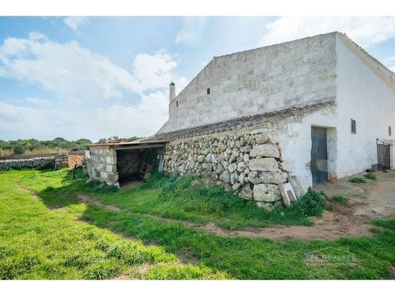 Foto 2 de Casa rural en venda a Sant Lluís de 3 habitacions amb terrassa i jardí