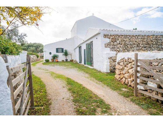 Foto 2 de Casa rural en venda a Sant Lluís de 6 habitacions amb terrassa i garatge