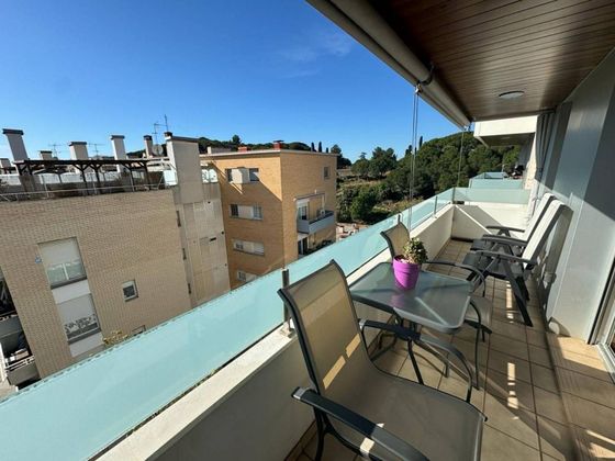 Foto 2 de Pis en venda a Cerdanyola de 3 habitacions amb terrassa i piscina
