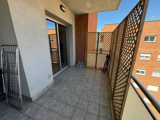 Foto 1 de Venta de piso en Els Pavos de 3 habitaciones con garaje y balcón