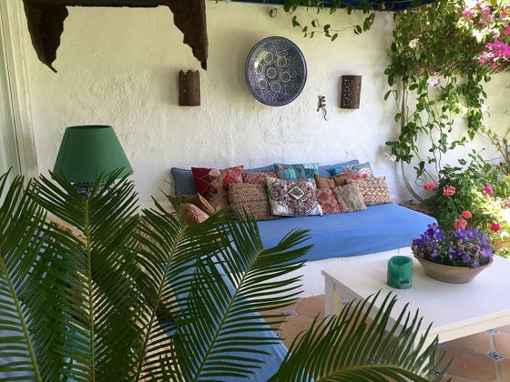 Foto 1 de Xalet en venda a Nueva Andalucía centro de 5 habitacions amb terrassa i piscina