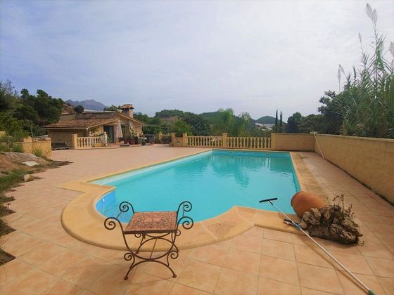 Foto 2 de Casa rural en venda a Callosa d´En Sarrià de 2 habitacions amb terrassa i piscina