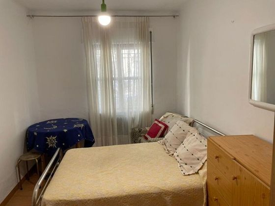 Foto 1 de Piso en alquiler en Vidal de 4 habitaciones con muebles y calefacción