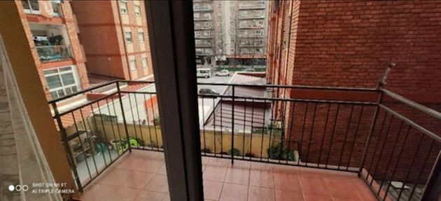Foto 2 de Venta de piso en Garrido Norte - Chinchibarra de 6 habitaciones con terraza y calefacción