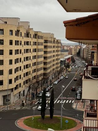 Foto 1 de Venta de piso en Garrido Norte - Chinchibarra de 3 habitaciones con terraza y balcón