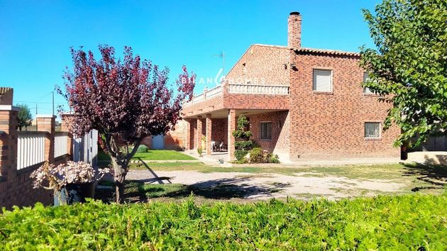 Foto 1 de Casa en venda a Partides de Lleida de 5 habitacions amb terrassa i piscina
