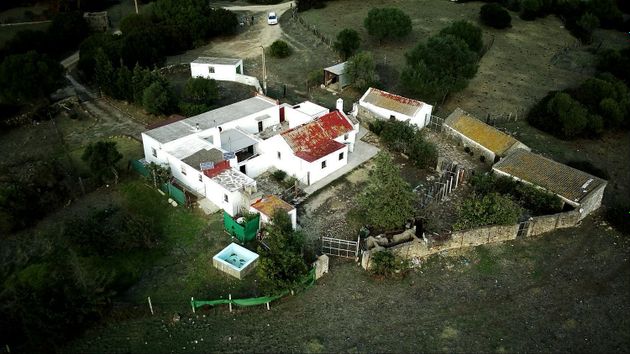 Foto 1 de Venta de casa rural en Tarifa de 4 habitaciones con terraza y garaje