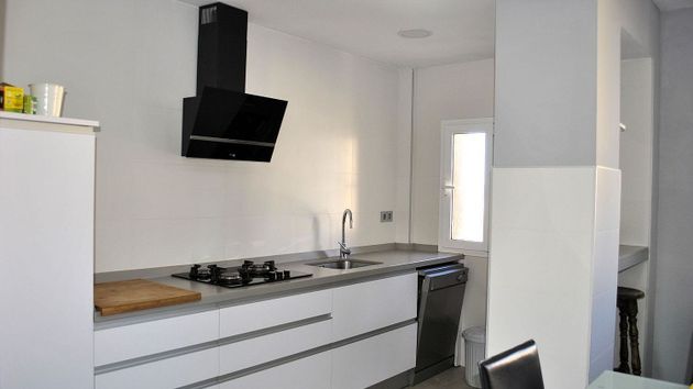 Foto 2 de Pis en venda a Tarifa de 4 habitacions amb terrassa i calefacció