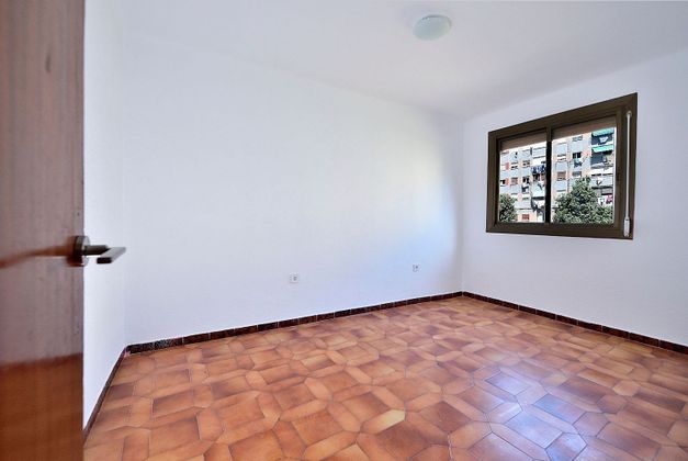 Foto 1 de Pis en venda a calle Nàpols de 3 habitacions i 60 m²