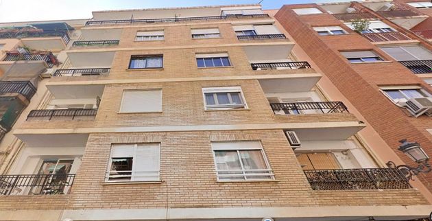 Foto 1 de Venta de piso en calle Del Litògraf Pascual i Abad de 3 habitaciones y 105 m²