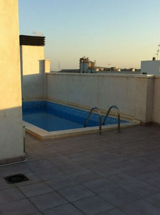 Foto 1 de Àtic en venda a calle Pintor Picasso de 3 habitacions amb terrassa i piscina