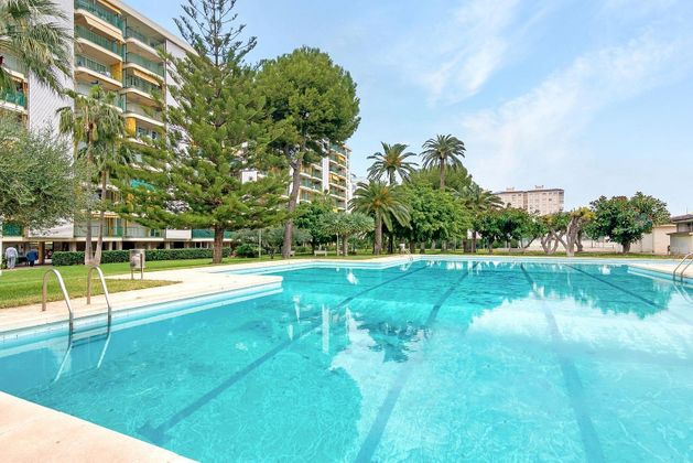 Foto 1 de Pis en lloguer a calle La Gavina de 2 habitacions amb terrassa i piscina
