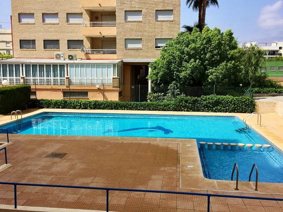 Foto 1 de Pis en lloguer a calle Alcoi de 2 habitacions amb terrassa i piscina