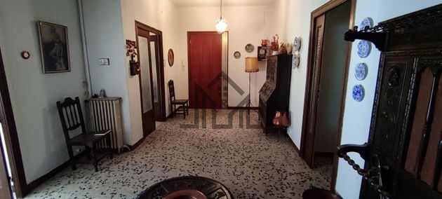 Foto 1 de Pis en venda a Centro - Cáceres de 7 habitacions amb terrassa i calefacció