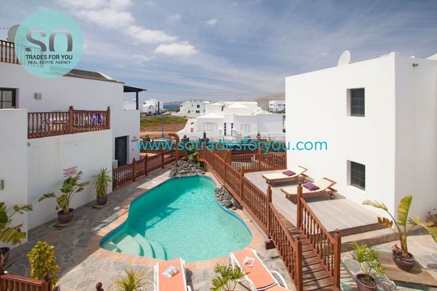 Foto 1 de Venta de chalet en Punta Mujeres de 10 habitaciones con terraza y piscina