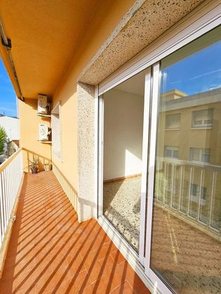 Foto 2 de Venta de piso en Argentona de 4 habitaciones con balcón