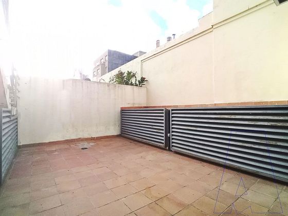 Foto 1 de Alquiler de local en calle De Sant Josep con terraza