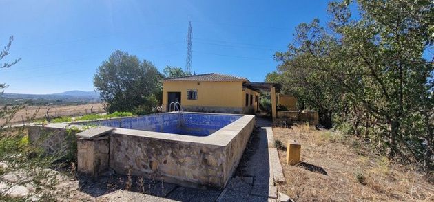 Foto 1 de Chalet en venta en calle La Carreta de 3 habitaciones con piscina y jardín