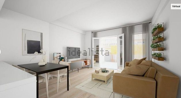 Foto 1 de Piso en venta en Eixample Nord – La Devesa de 3 habitaciones con terraza y balcón