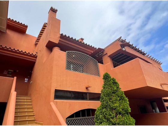 Foto 1 de Casa en venda a Estepona Oeste - Valle Romano - Bahía Dorada de 5 habitacions amb terrassa i piscina