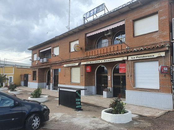 Foto 1 de Local en venta en Alcaudete de la Jara con terraza