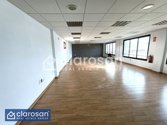Foto 1 de Alquiler de oficina en Churriana de 170 m²