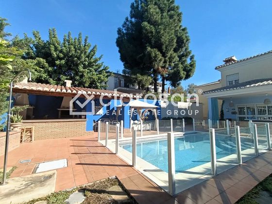 Foto 1 de Chalet en venta en El Cónsul - Ciudad Universitaria de 5 habitaciones con terraza y piscina