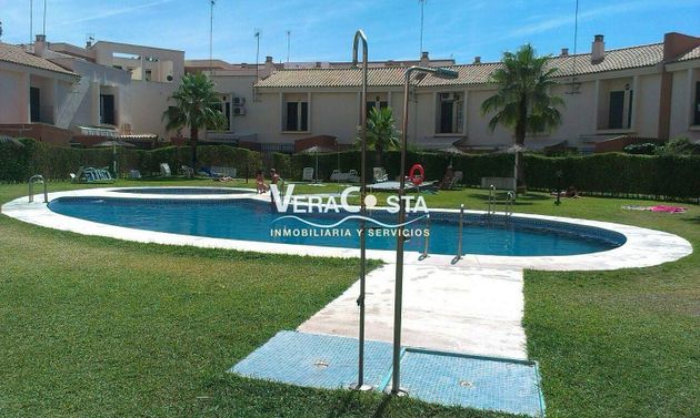 Foto 1 de Pis en venda a Isla Cristina ciudad de 1 habitació amb terrassa i piscina