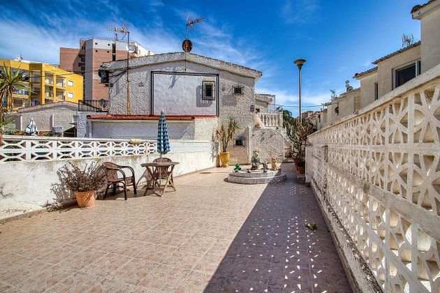 Foto 2 de Xalet en venda a calle Salamanca de 2 habitacions amb terrassa i garatge