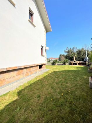 Foto 2 de Casa en venda a Arnuero de 4 habitacions amb terrassa i piscina