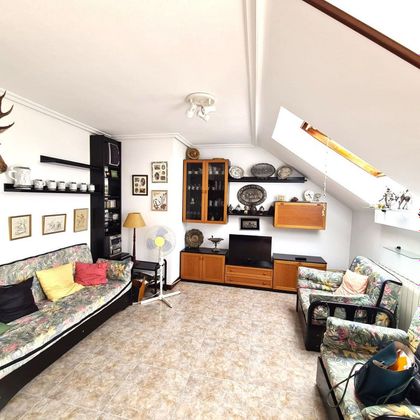 Foto 1 de Pis en venda a Meruelo de 2 habitacions amb terrassa i balcó
