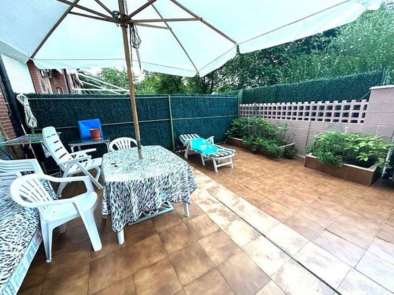 Foto 2 de Piso en venta en Noja de 2 habitaciones con terraza y piscina