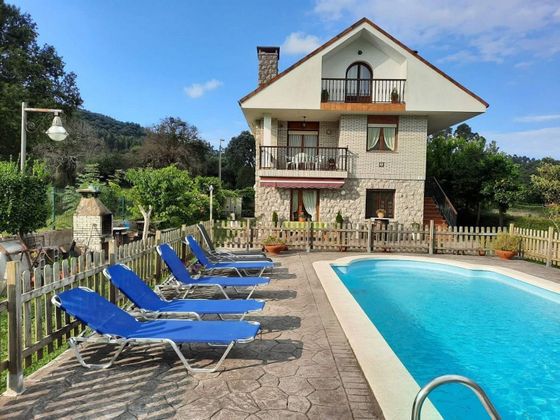 Foto 1 de Casa en venta en Arnuero de 2 habitaciones con terraza y piscina