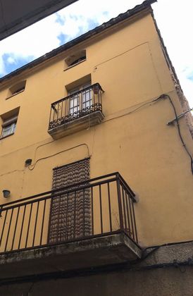 Foto 1 de Casa en venda a plaza Del Lledoner de 5 habitacions amb piscina