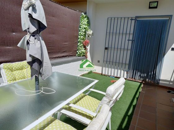 Foto 1 de Dúplex en venda a Las Palmeras-Dehesilla de 4 habitacions amb terrassa i garatge