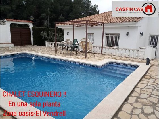 Foto 1 de Venta de casa en La Muntanyeta - La Franquesa de 3 habitaciones con terraza y piscina